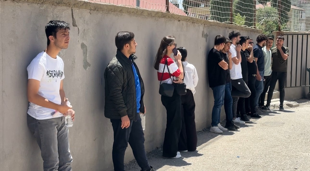 Yüksekova’da YKS’nin ikinci oturumu sona erdi 