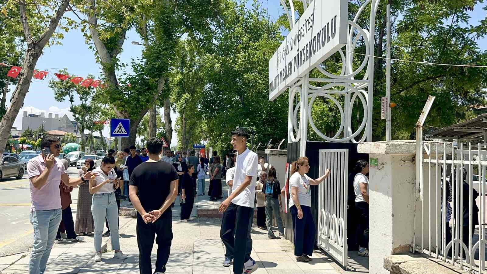 Malatya’da AYT heyecanı sona erdi 