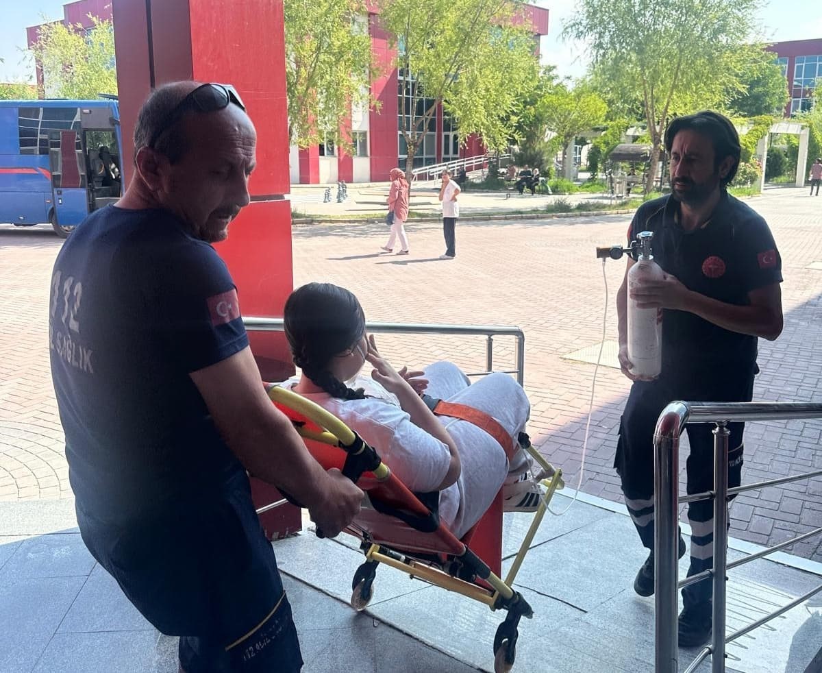 YKS’ye 2 gün boyunca ambulansla götürüldü 