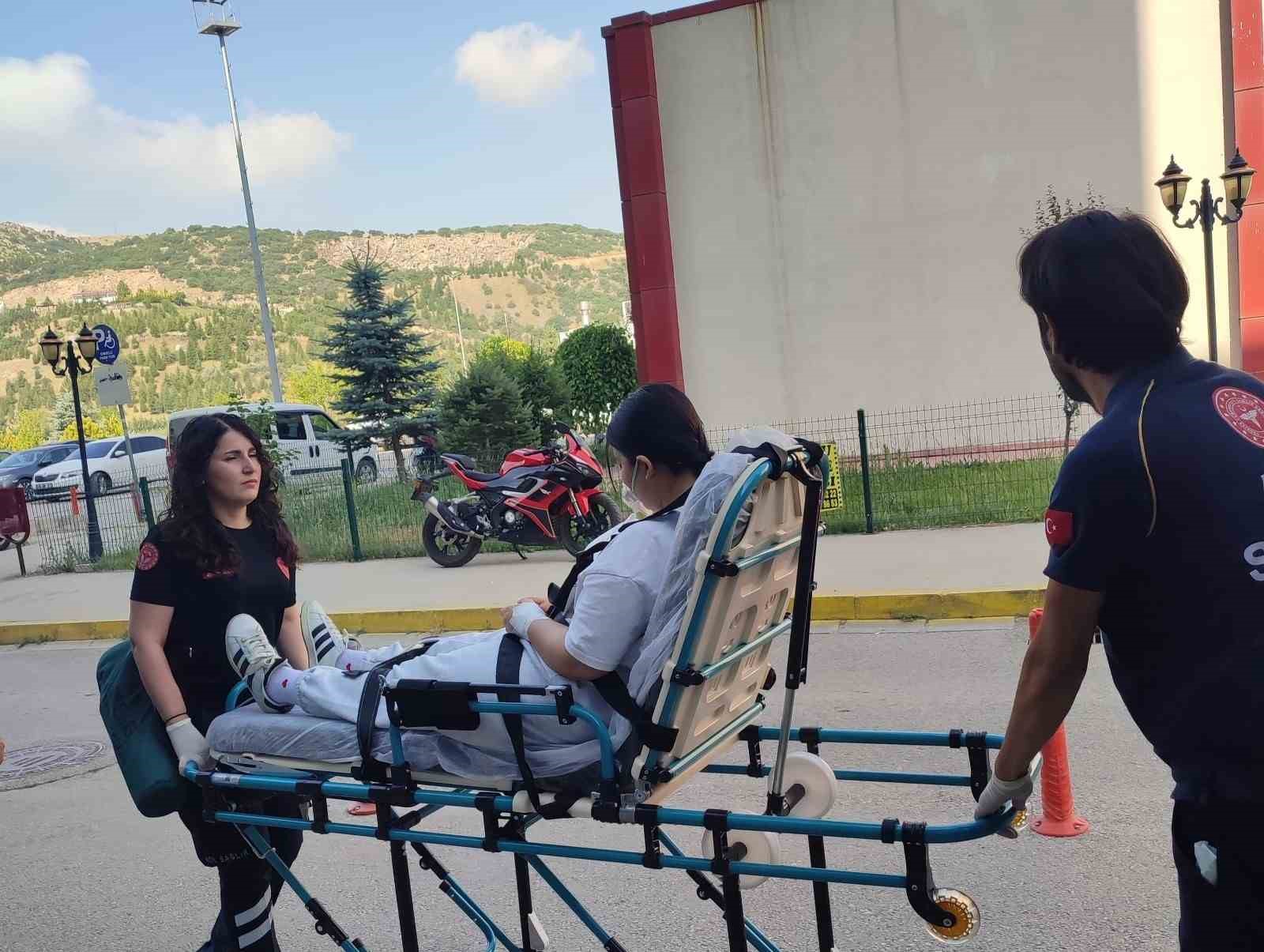 YKS’ye 2 gün boyunca ambulansla götürüldü 
