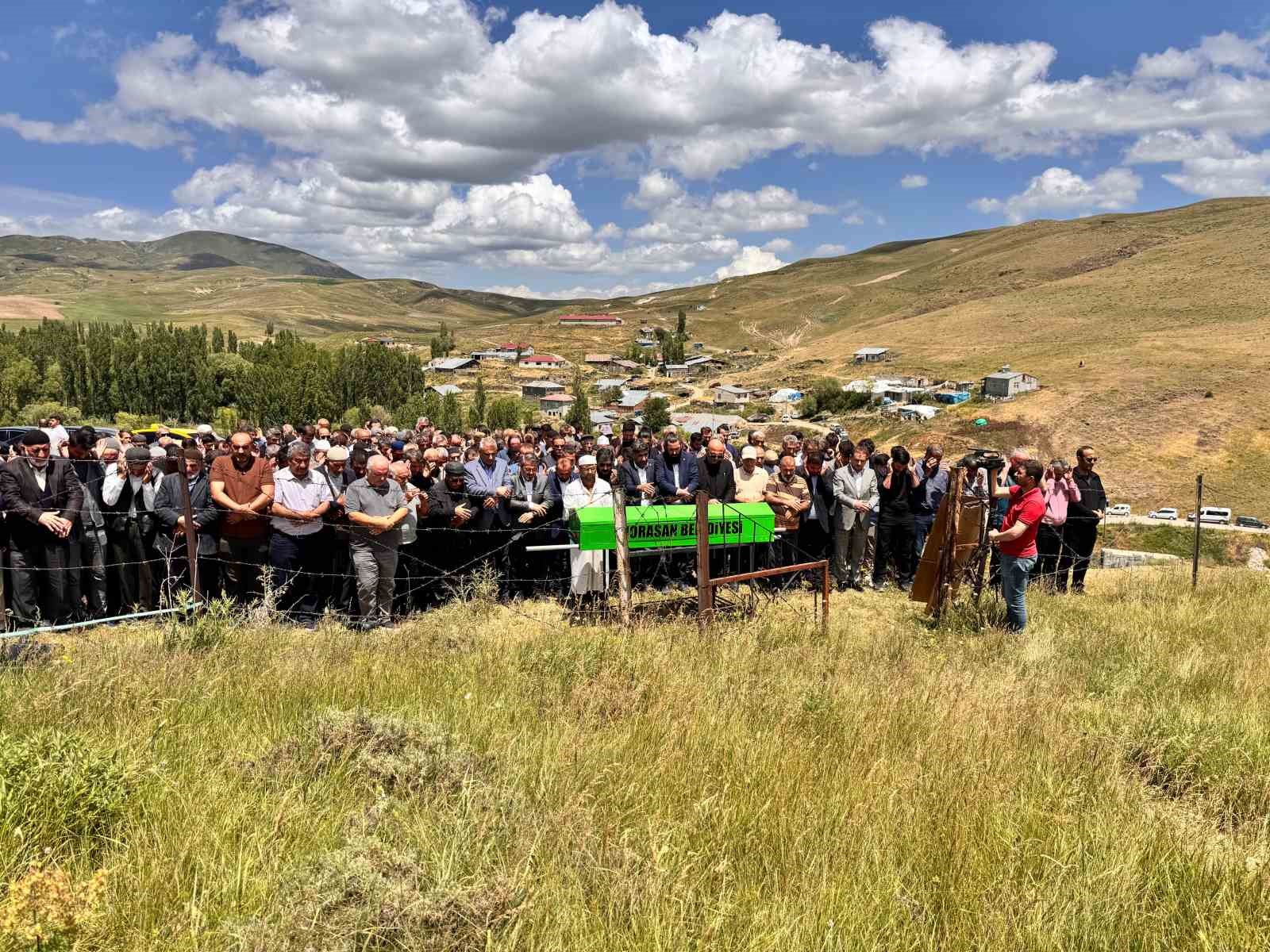Osmanlı Ocakları ve Ocak Partisi Genel Başkanı Kadir Canpolat’a son görev 