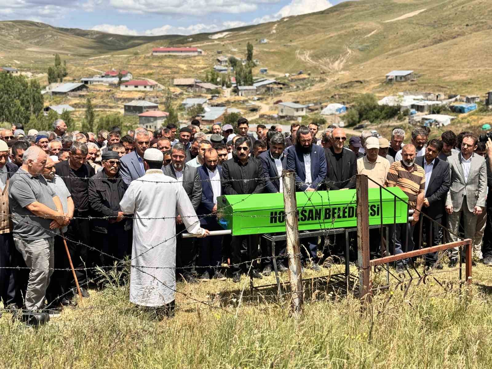 Osmanlı Ocakları ve Ocak Partisi Genel Başkanı Kadir Canpolat’a son görev 