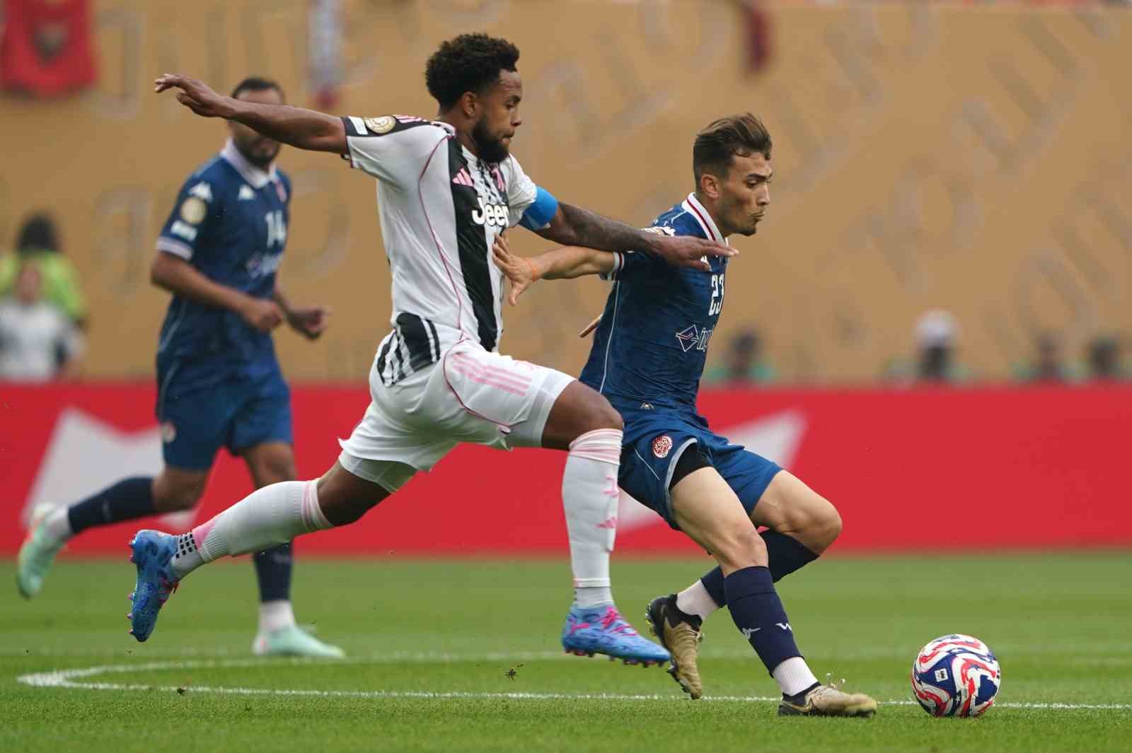 Kenan ’Yıldız’laştı, Juventus rahat kazandı 