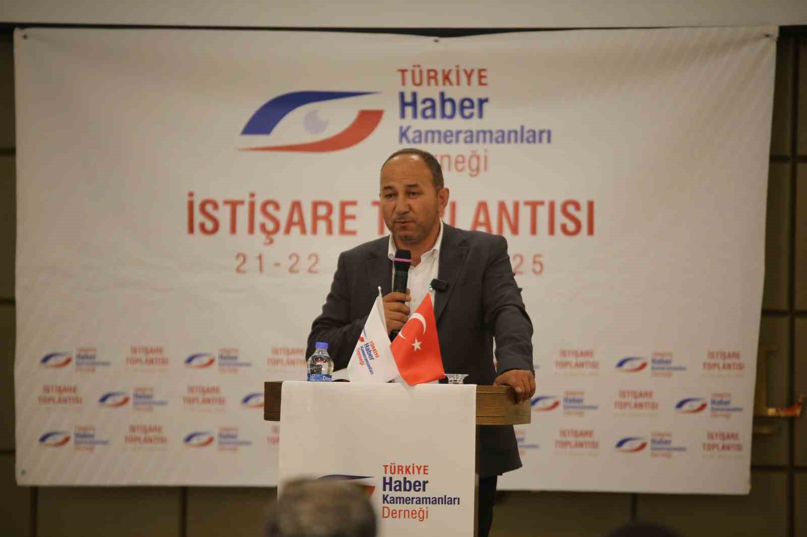 Afyonkarahisar’da haber kameramanlarının sorunları ve çözüm önerileri ele alındı 