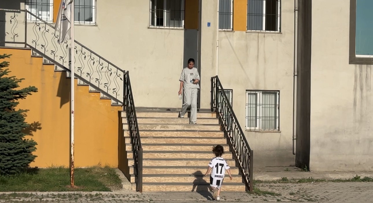 Yüksekova’da bir okulda sınava sadece 2 öğrenci girdi 