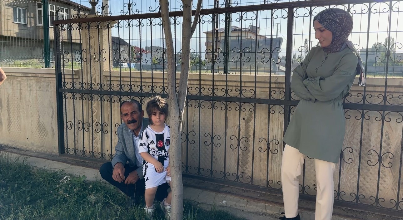 Yüksekova’da bir okulda sınava sadece 2 öğrenci girdi 