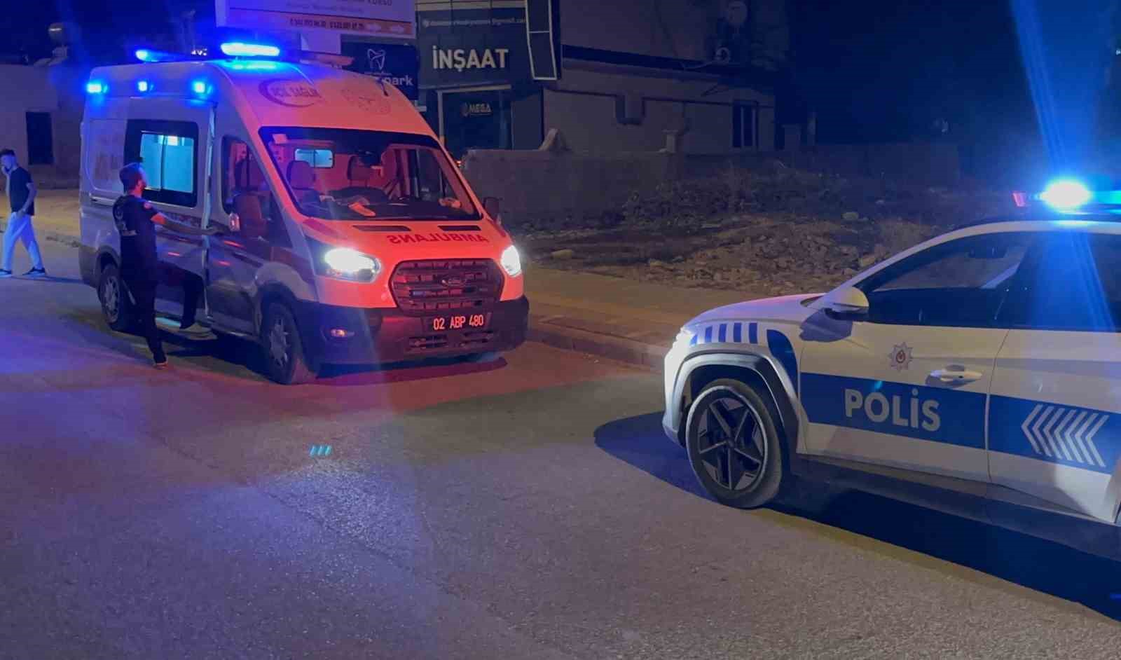 Madde bağımlısı genç, mahalle sakinlerini tedirgin etti 