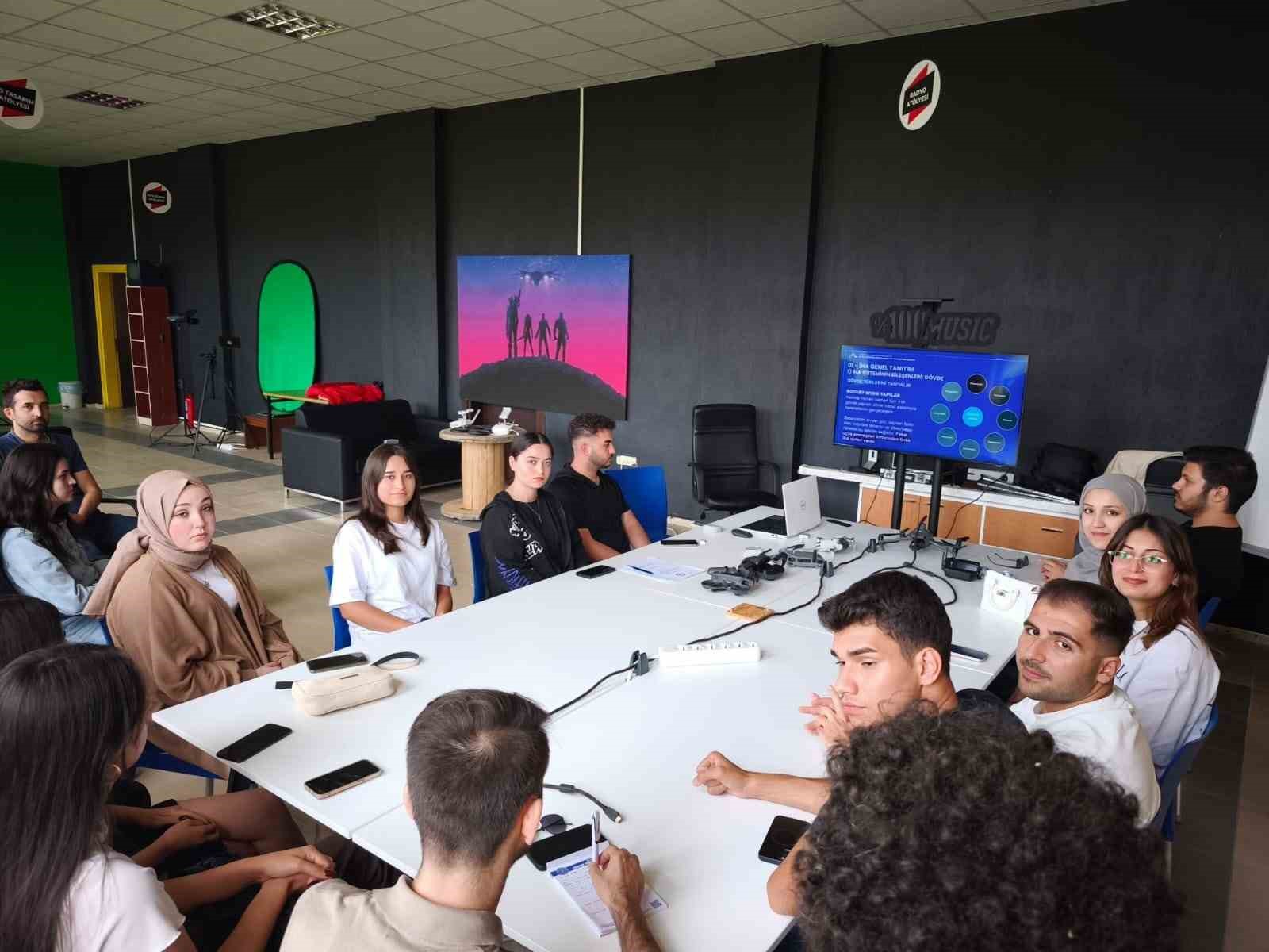 Aydın’da Ticari İHA Pilotları mezun oldu 