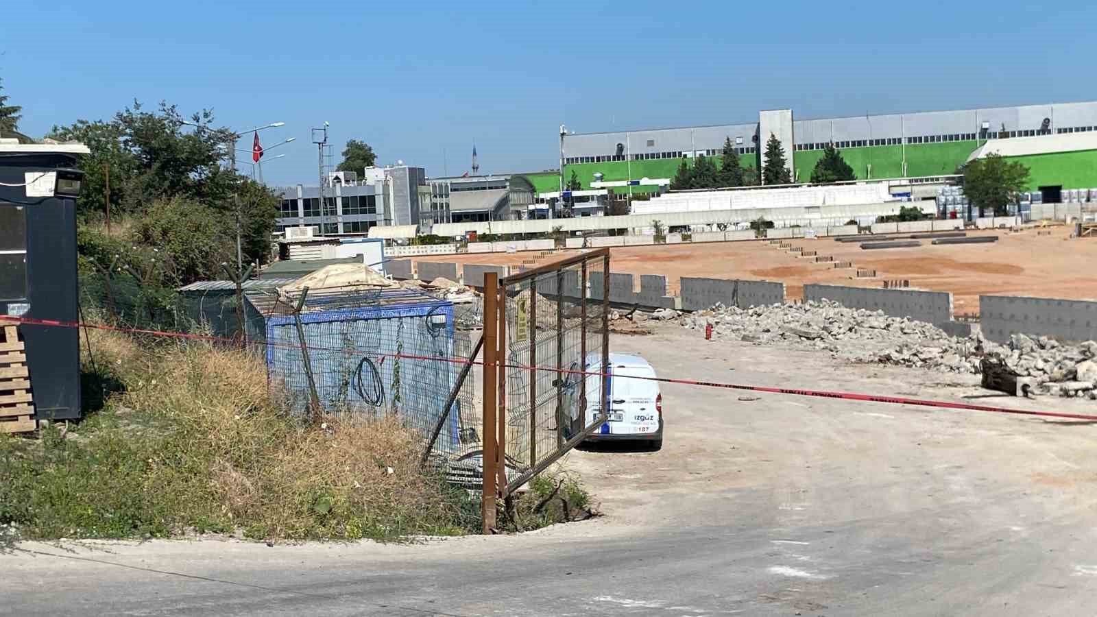 Kepçe, ana hattı patlattı: Çok sayıda ekip sevk edildi 