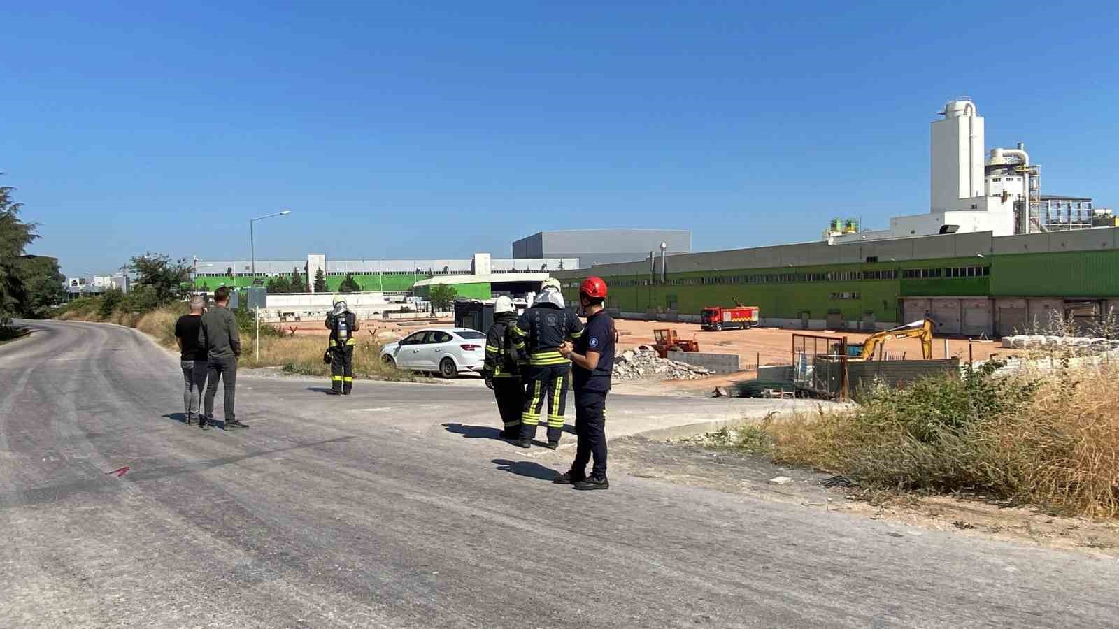 Kepçe, ana hattı patlattı: Çok sayıda ekip sevk edildi 