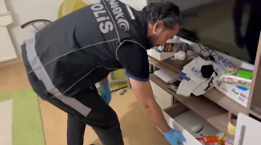 Samsun’da 1 kilo 250 gram metamfetamin ele geçirildi: 2 gözaltı 
