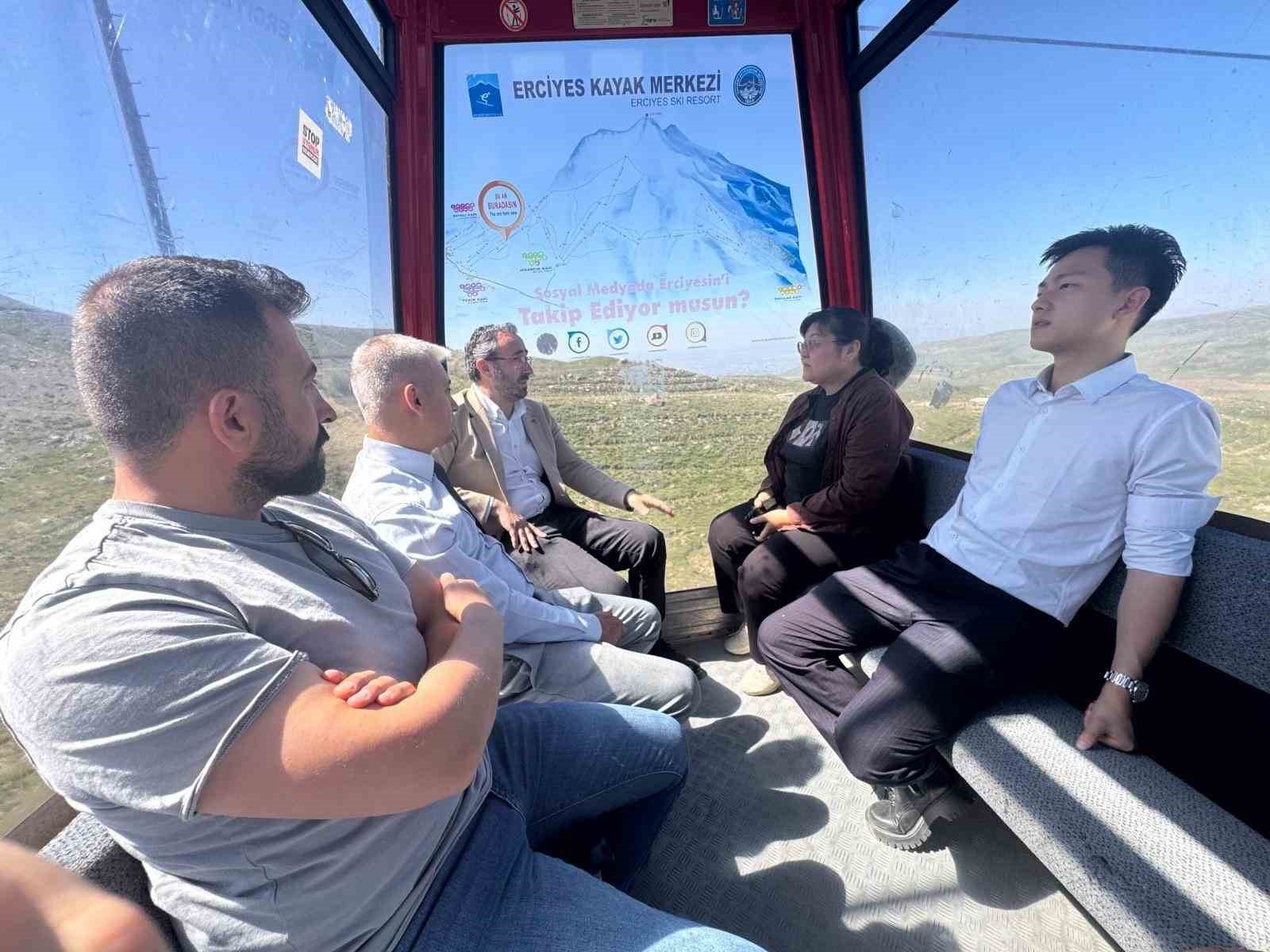 Büyükşehirden Çinli yetkililere, Erciyes ile ilgili kapsamlı kültür ve turizm sunumu 