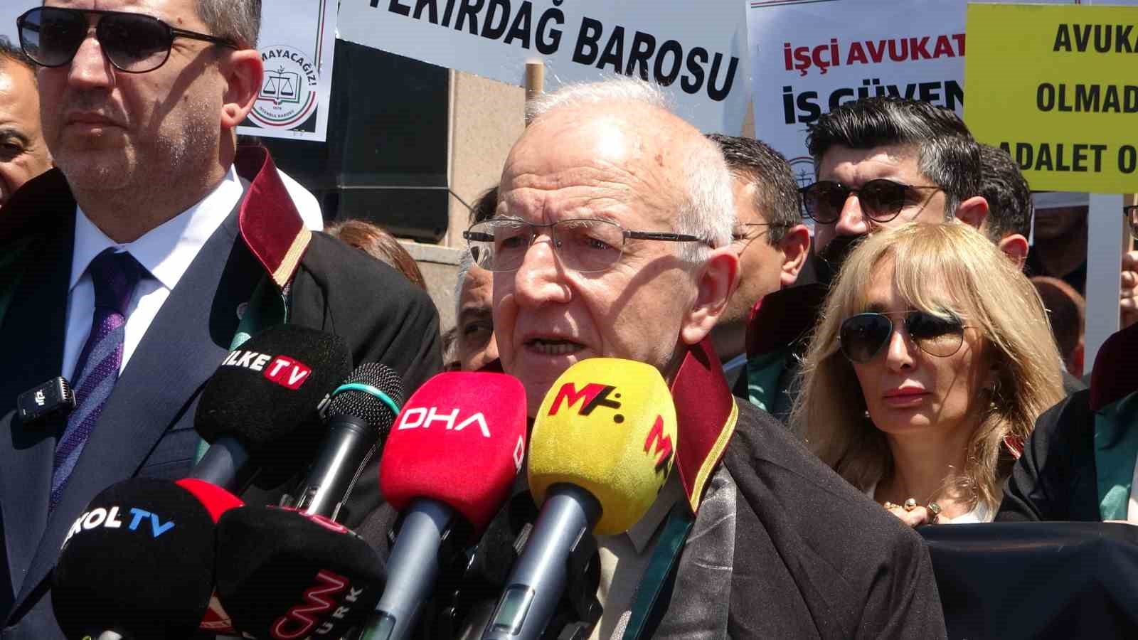 İstanbul Barosu avukatlarının Mehmet Pehlivan’ın tutuklanmasına itirazı sonrası ortalık karıştı 