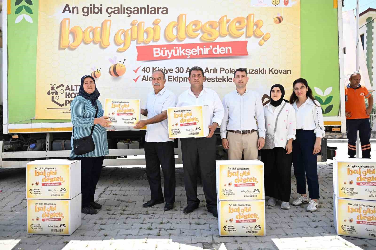 Mersin’de arıcılara ve üreticilere bal gibi destek 