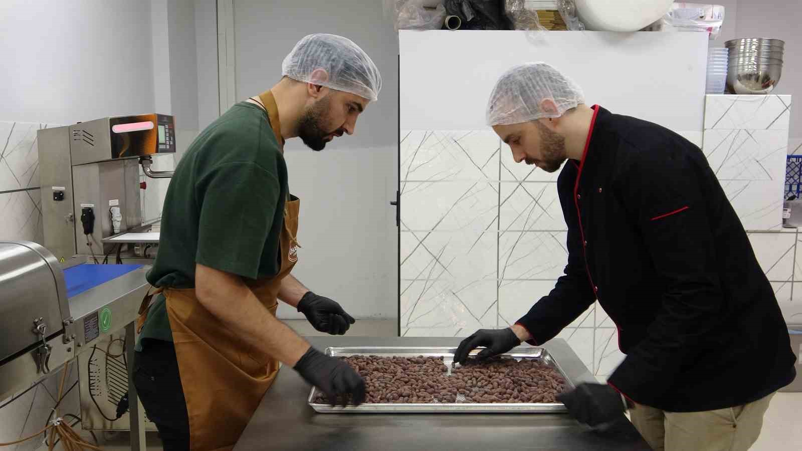 Dijital dünyadan çikolata atölyesine 