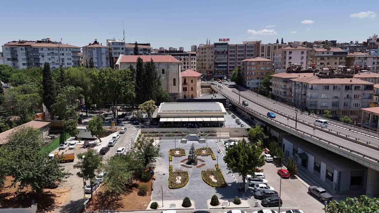 Gaziantep Büyükşehir’in Emekliler Lokali büyük ilgi görüyor