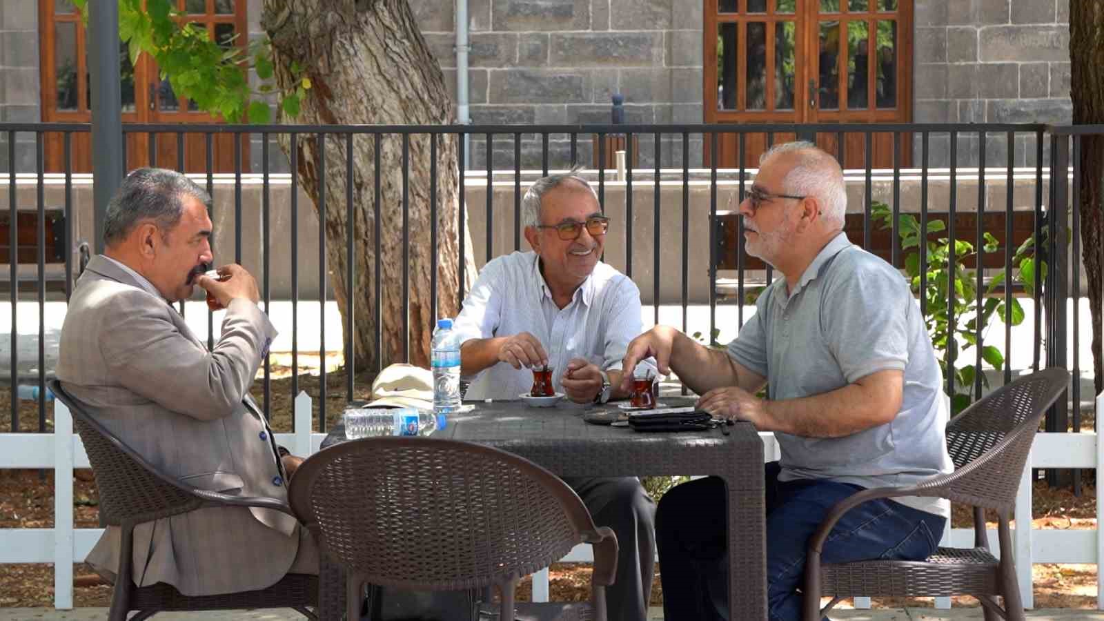 Gaziantep Büyükşehir’in Emekliler Lokali büyük ilgi görüyor 