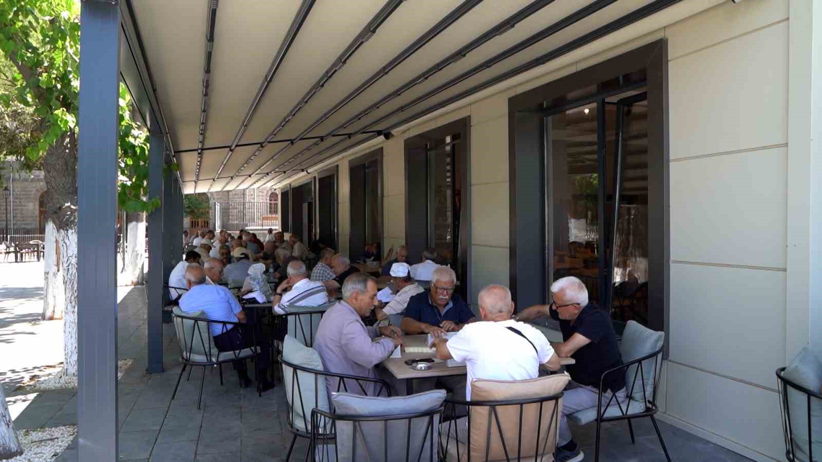Gaziantep Büyükşehir’in Emekliler Lokali büyük ilgi görüyor 