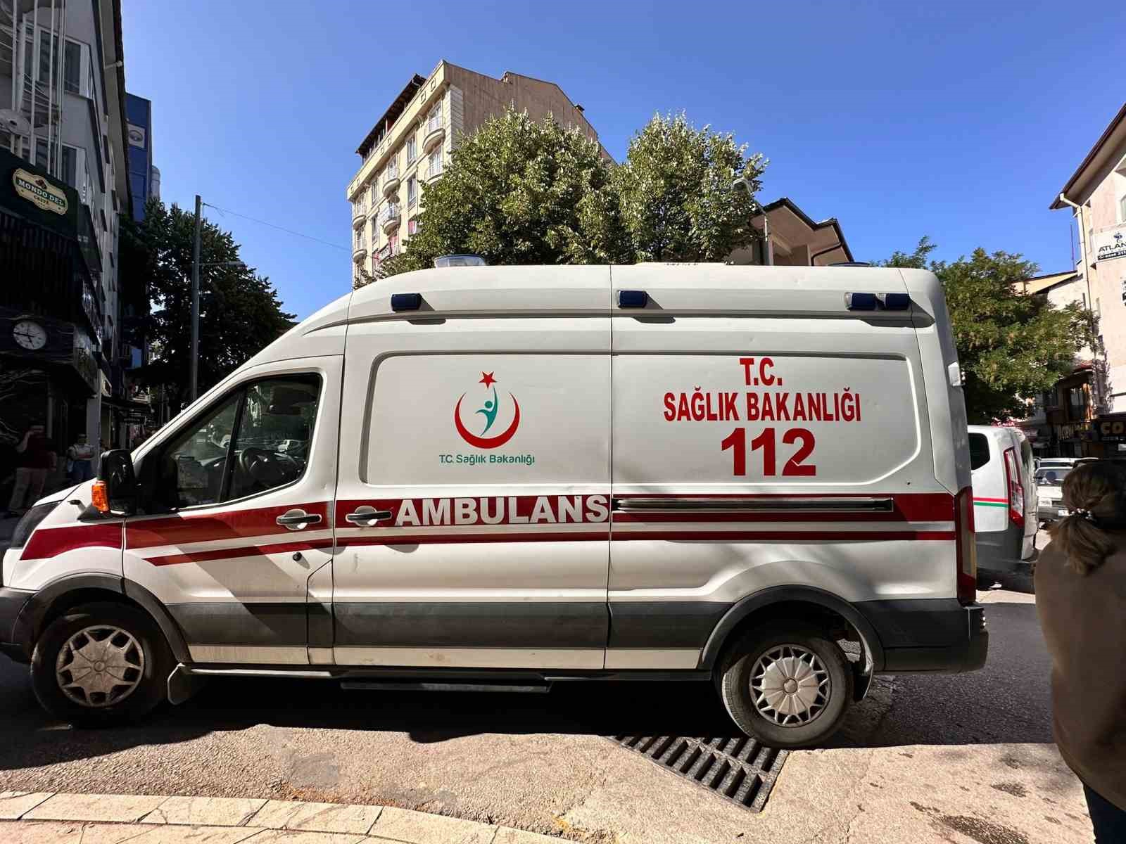 Bilecik’te otomobil çarptığı yaya yaralandı 