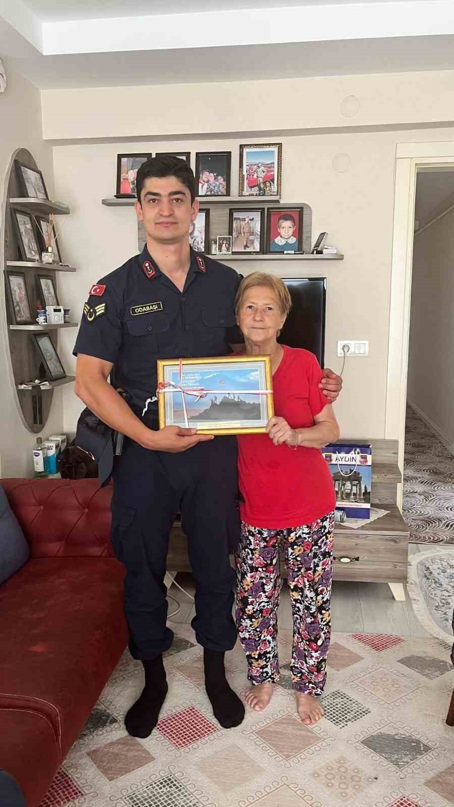 Aydın’da jandarmadan anlamlı davranış 