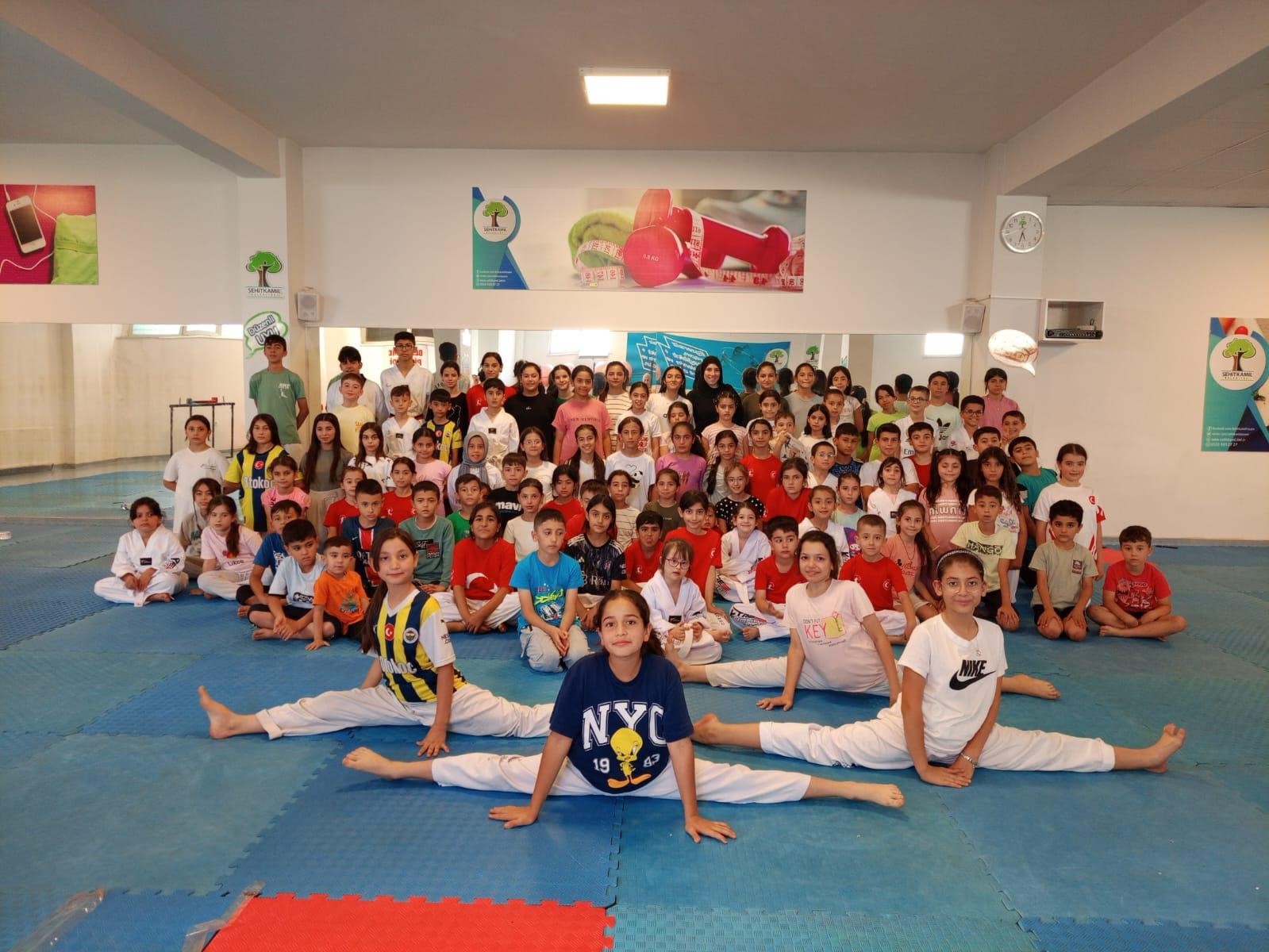 Şehitkamil yaz spor akademisi başladı 