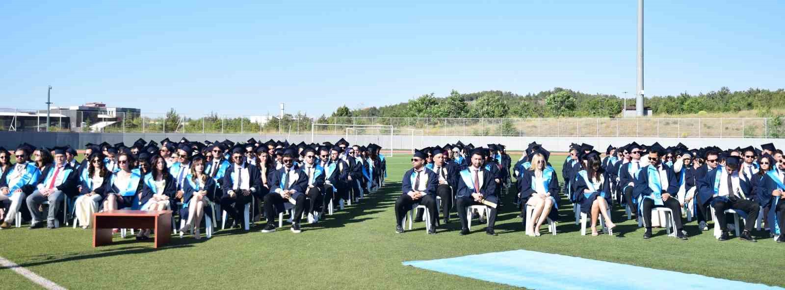 ESOGÜ Tıp Fakültesi 2025 mezunlarını verdi 