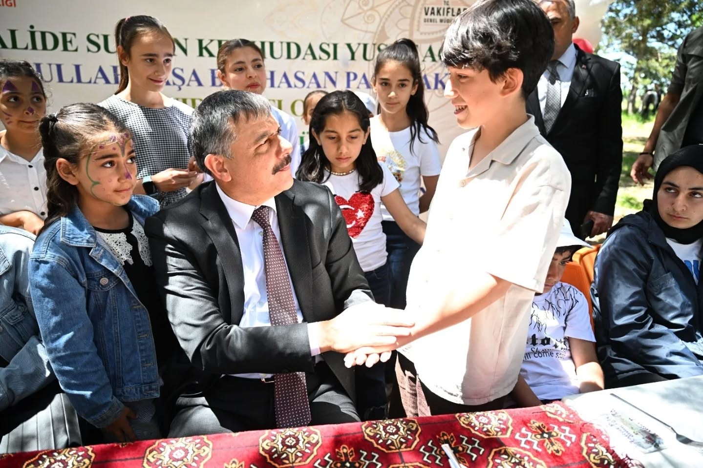Öğrenciler piknikte buluştu 