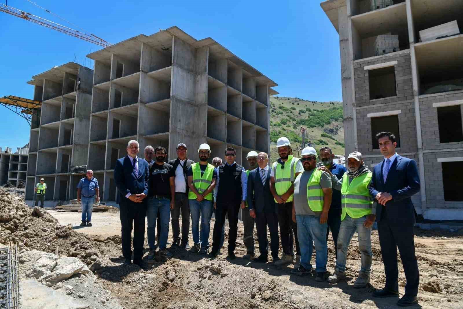 Tunceli Valisi Şefik Aygöl ilçe ziyaretlerine Pülümür’den başladı 