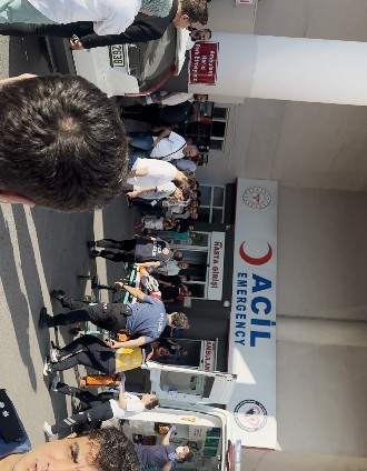 Zabıta personeli kendini vurdu, belediye başkanı kolundan yaralandı 