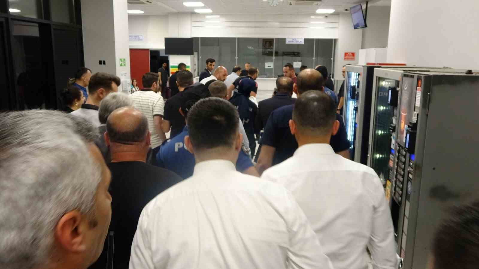 Başkan Bıyık, Kocaeli Üniversitesi Hastanesi’ne sevk edildi 