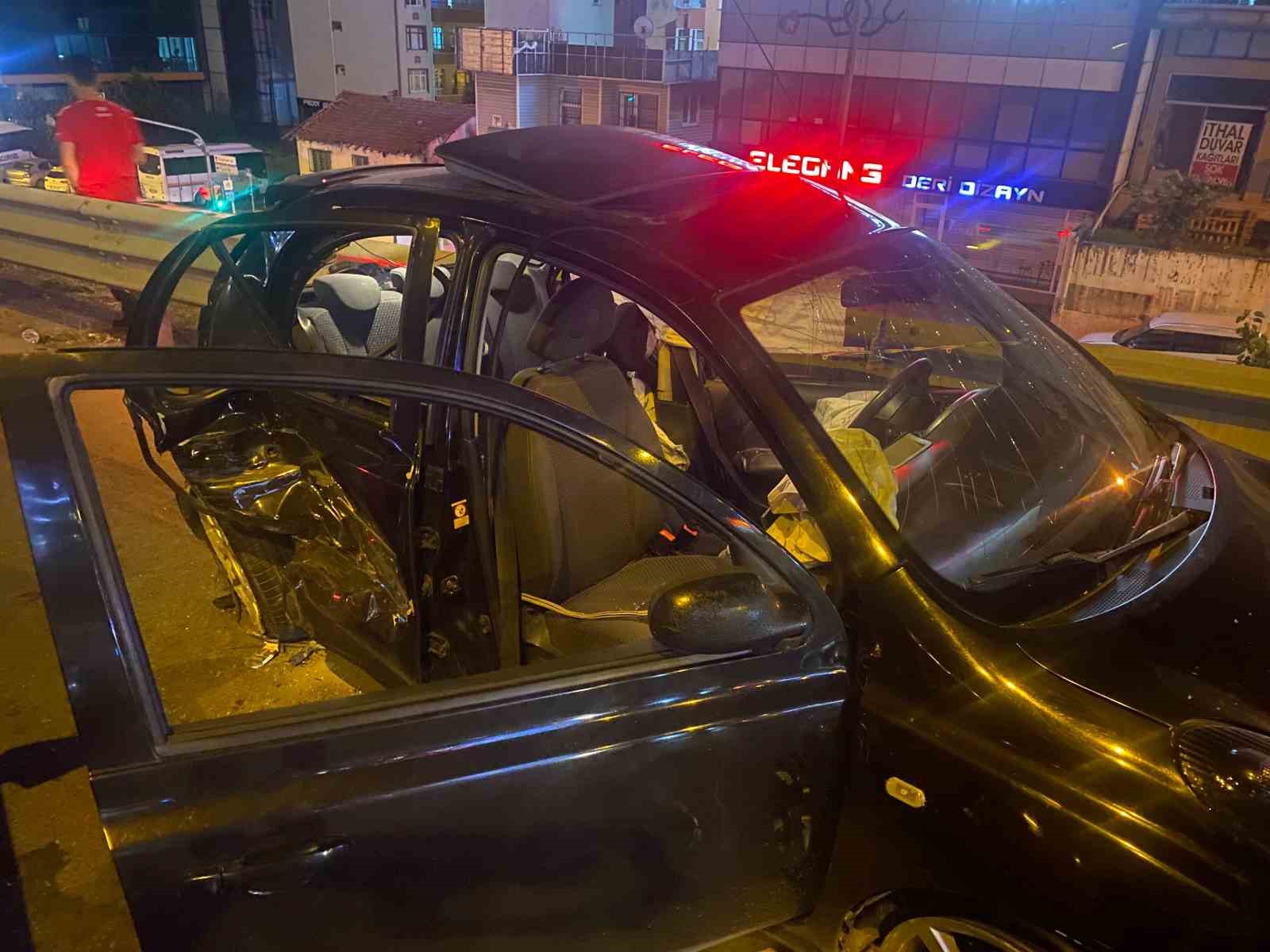Pendik’te 6 araçlı zincirleme kaza: Biri çocuk 5 yaralı 