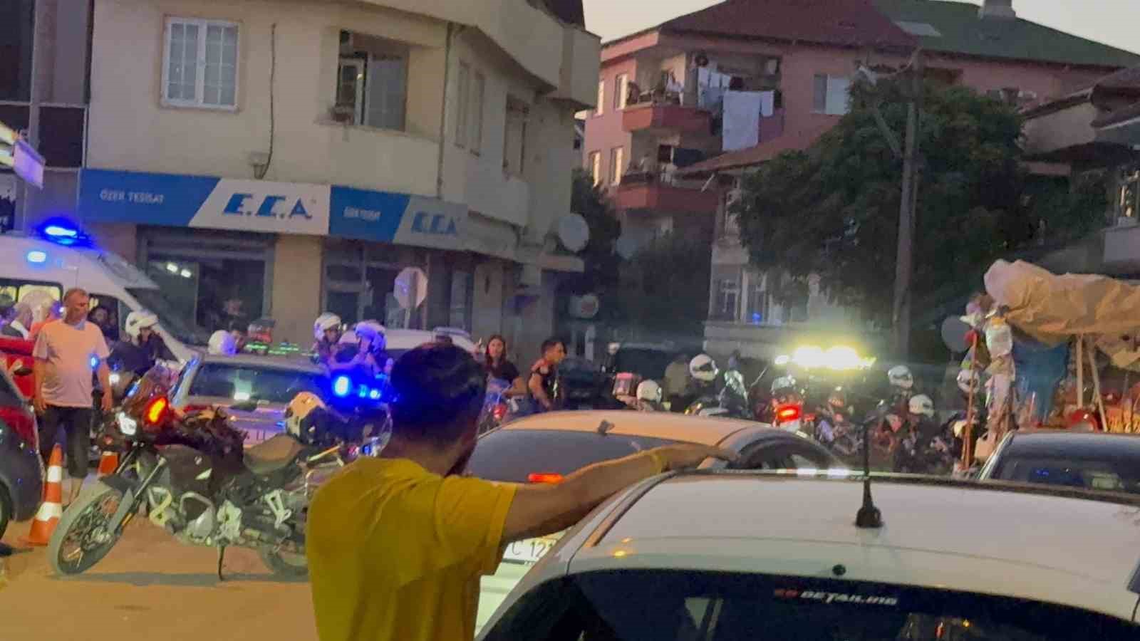 Sakarya’da film sahnelerini aratmayan olay: Polisle çatıştı, bacağından vuruldu 