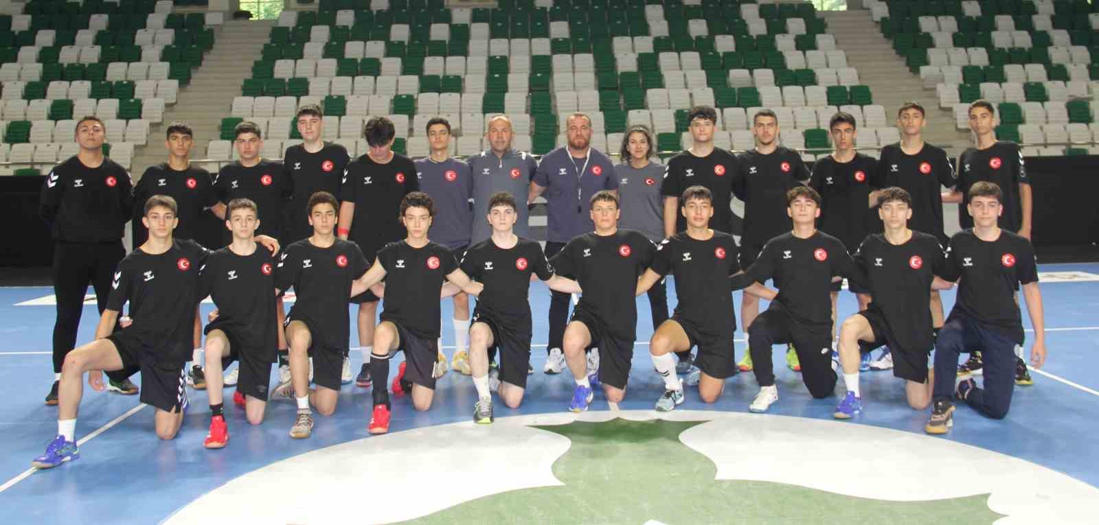 U16 Erkek Hentbol Milli Takımı, Avrupa şampiyonasına Giresun’da hazırlanıyor 