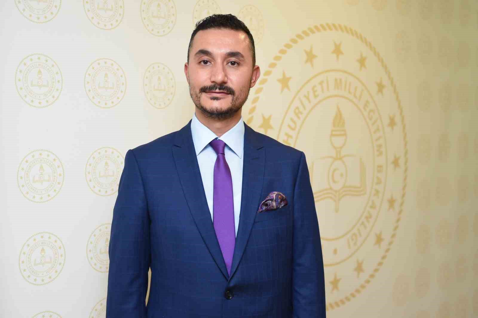 Bilecikli öğretmen Türkiye Eğitim Teknolojileri Zirvesi’nde sunum yaptı 