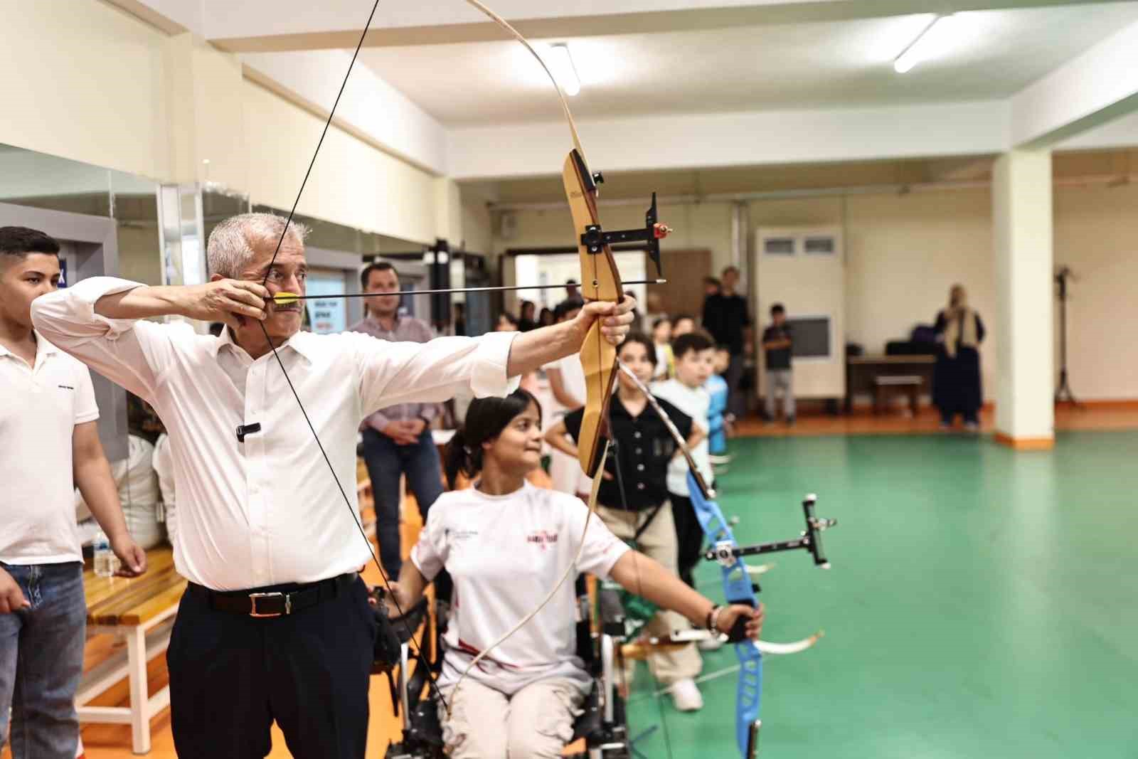 Şahinbey Belediyesi öğrencileri yalnız bırakmadı 