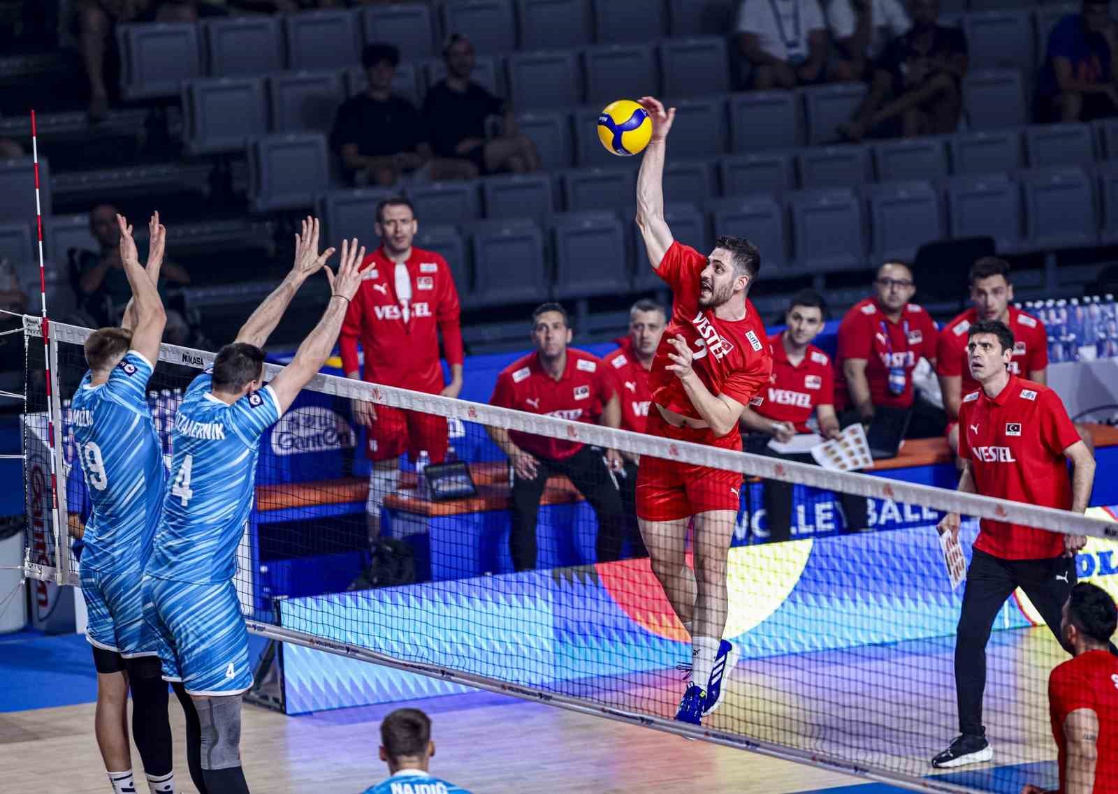 A Milli Erkek Voleybol Takımı, Slovenya’ya 3-0 mağlup oldu 