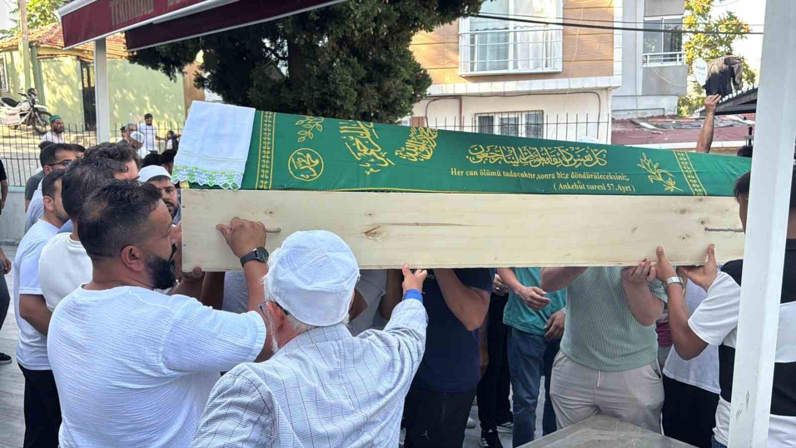 Tekirdağ’daki silahlı saldırıda hayatını kaybeden çocuk toprağa verildi 