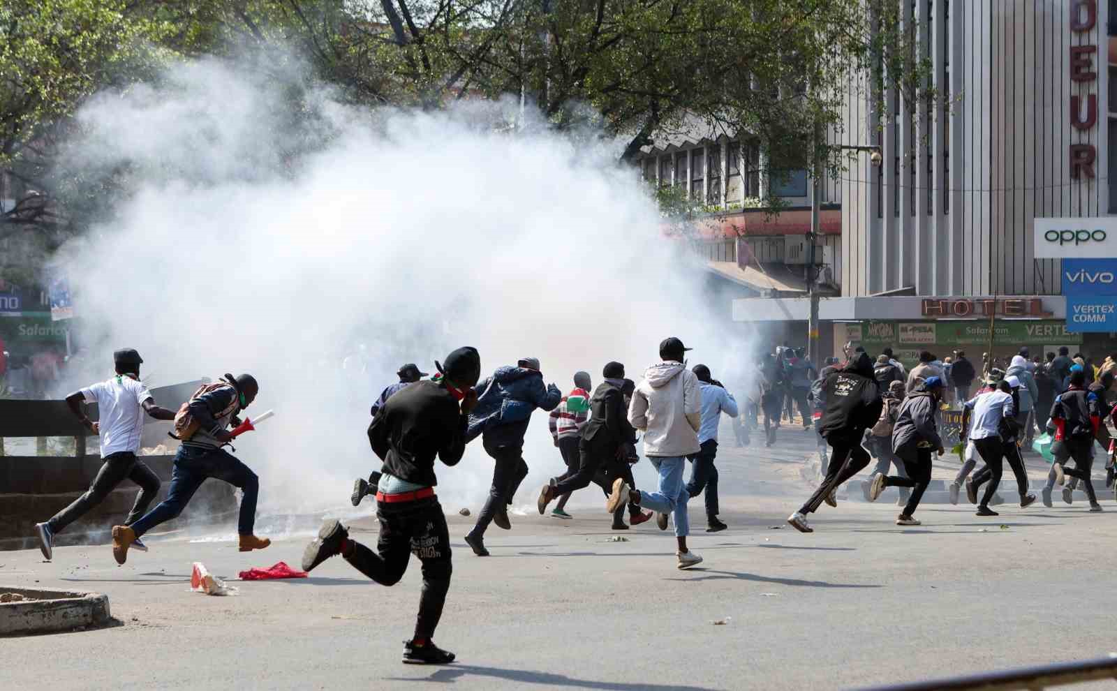Kenya’da sokaklar karıştı: 56 yaralı 