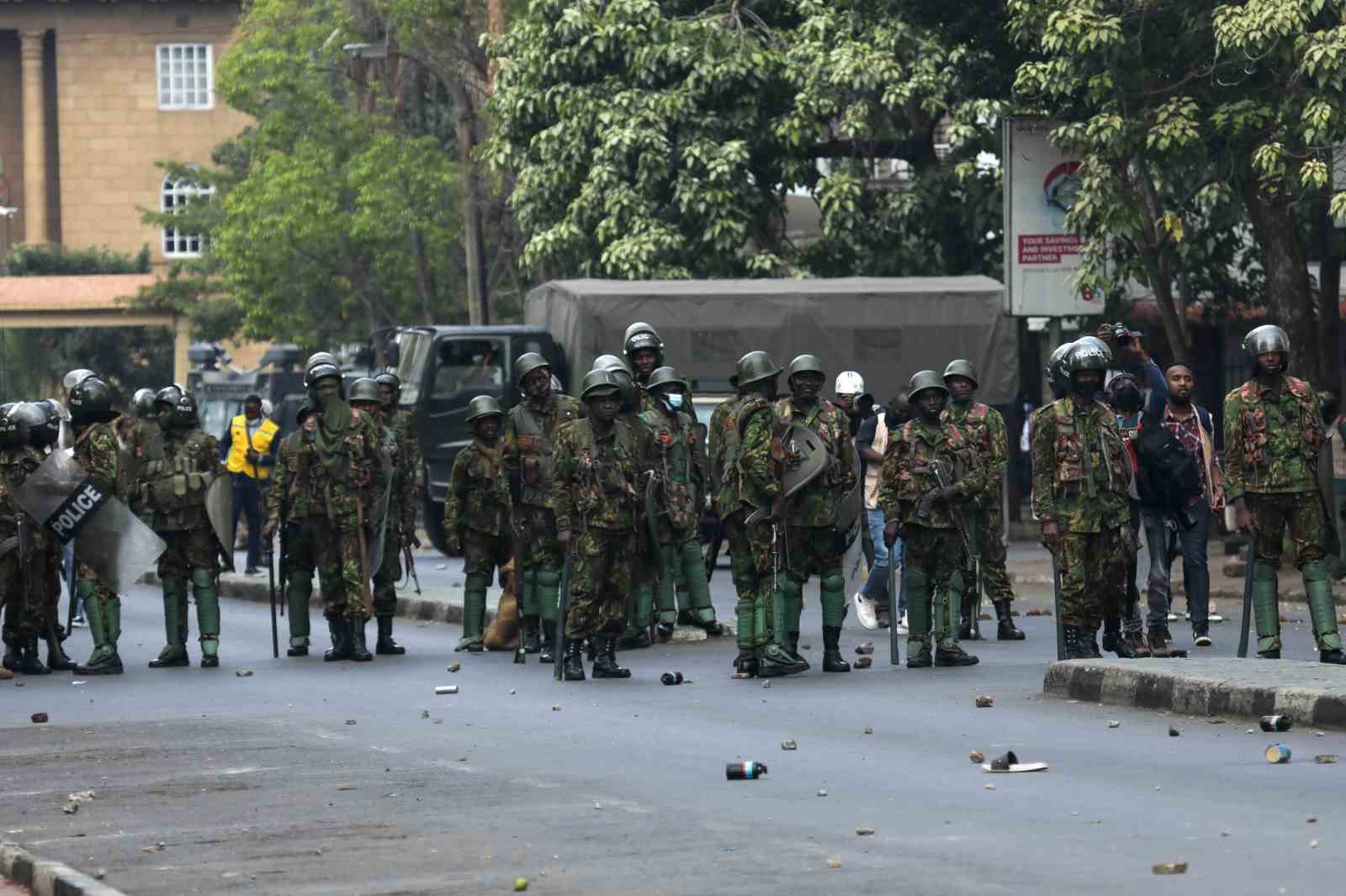 Kenya’da sokaklar karıştı: 56 yaralı 