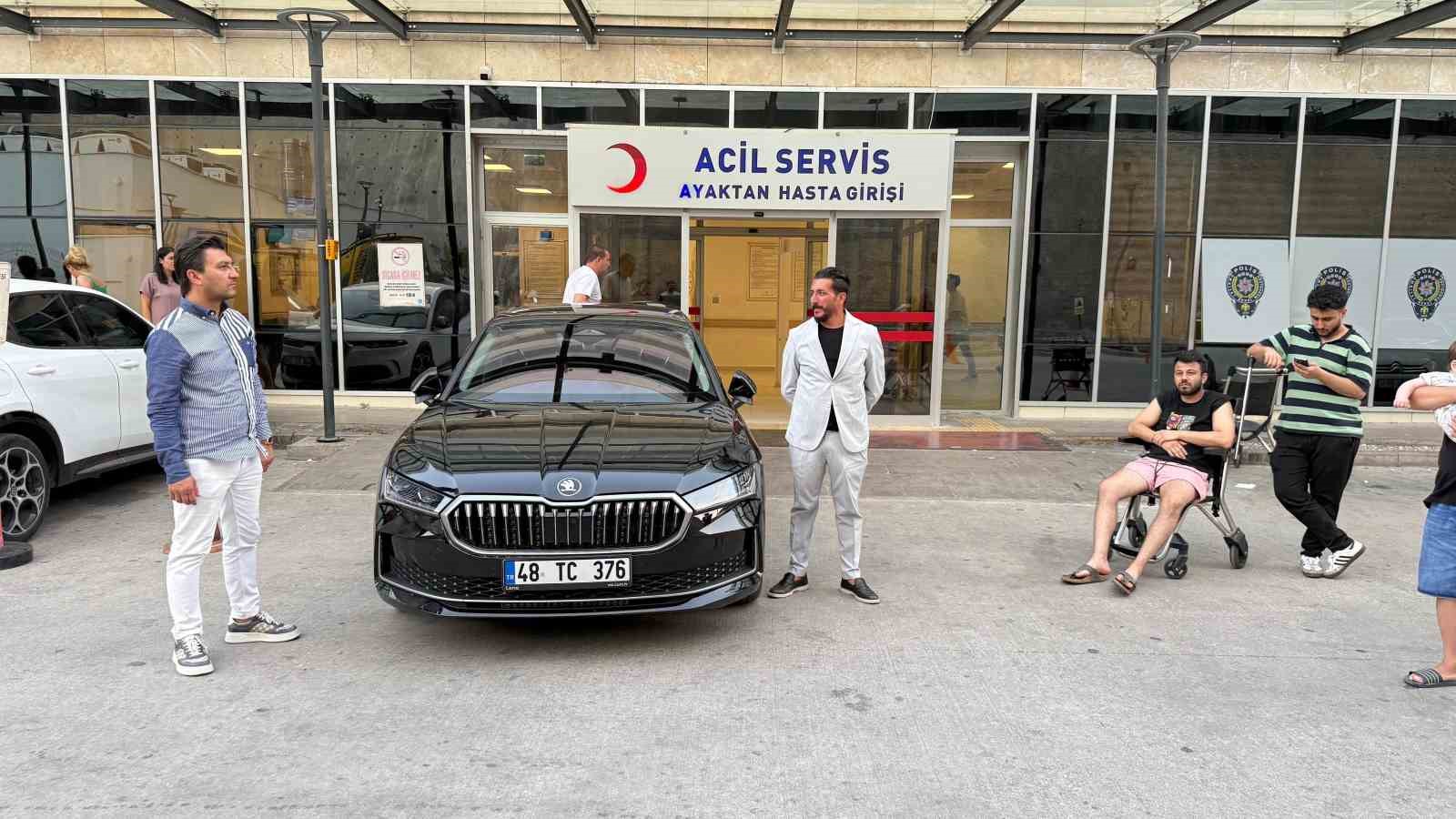 AK Parti Genel Başkan Yardımcısı Yalçın, deniz kazası sonrası hastaneye kaldırıldı 