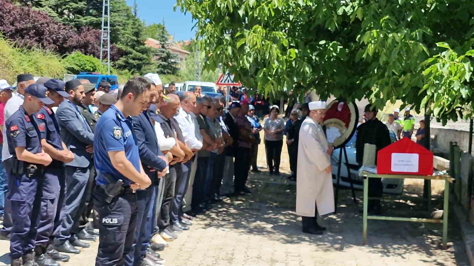 Kore Gazisi son yolculuğuna uğurlandı 