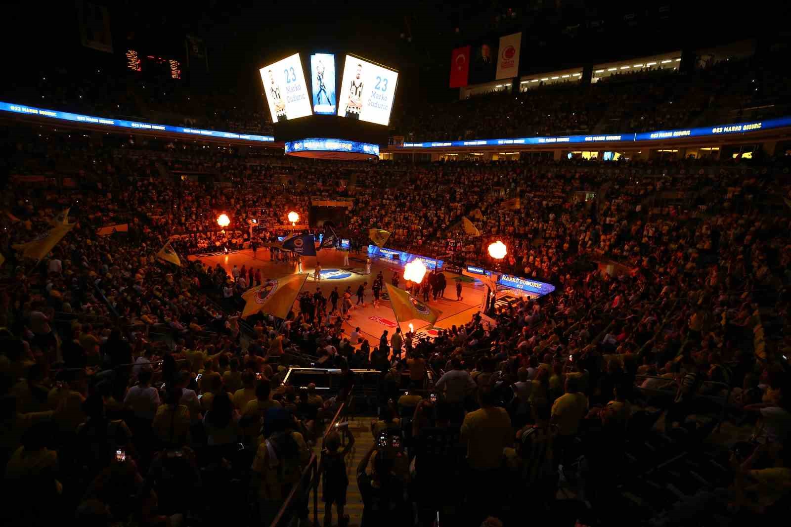 Fenerbahçe Beko, ligde 12. şampiyonluğunu kazandı 