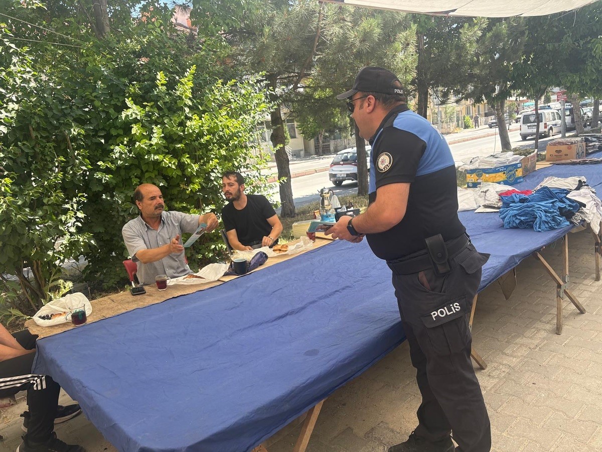Kütahya’da vatandaşlar dolandırıcılık olaylarına karşı bilinçlendirildi 