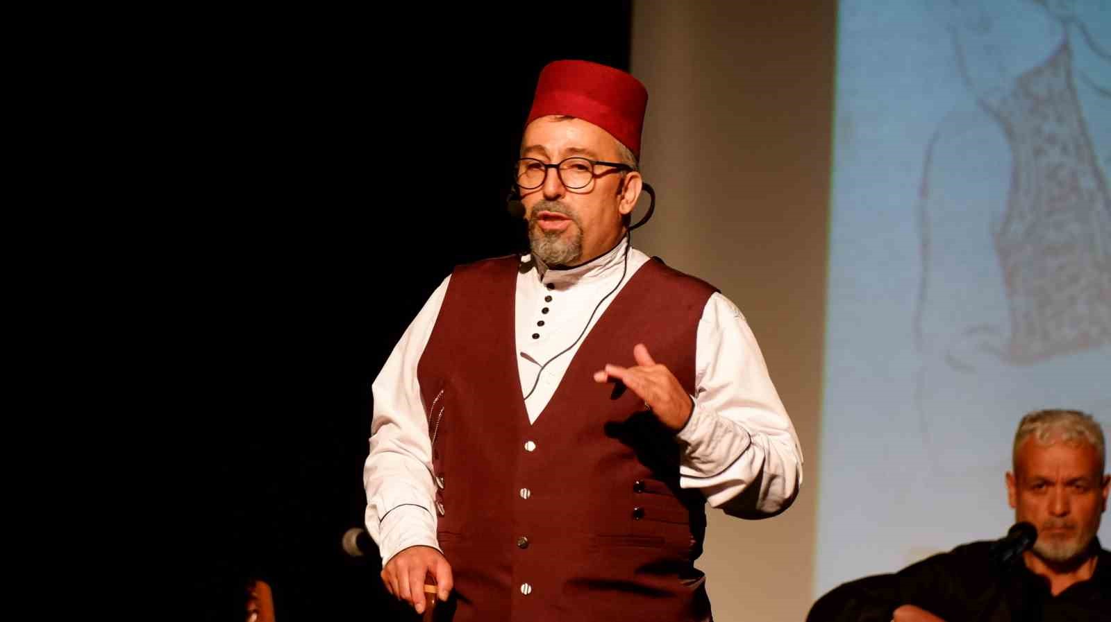 Âşık Kerem türküleri mest etti 