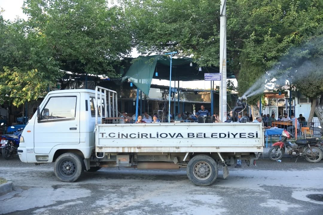 Acarlar’da sivrisinekle mücadele çalışması sürüyor 