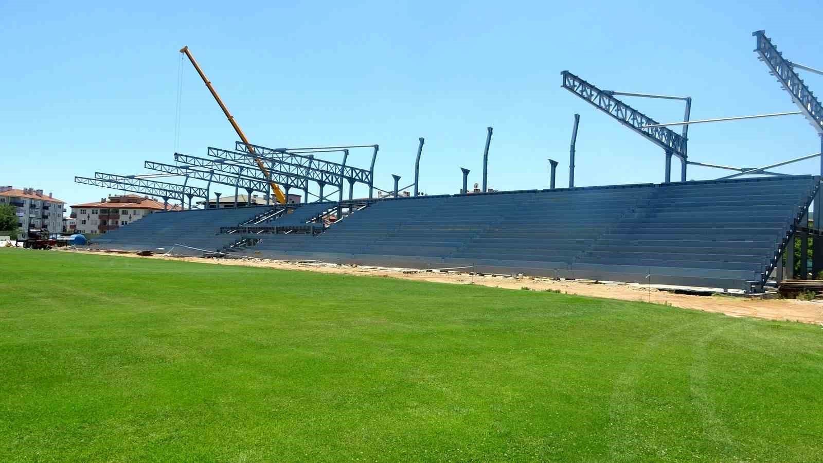 Muğla Atatürk Stadyumu’nda yeni tribün inşaatı hızla sürüyor 