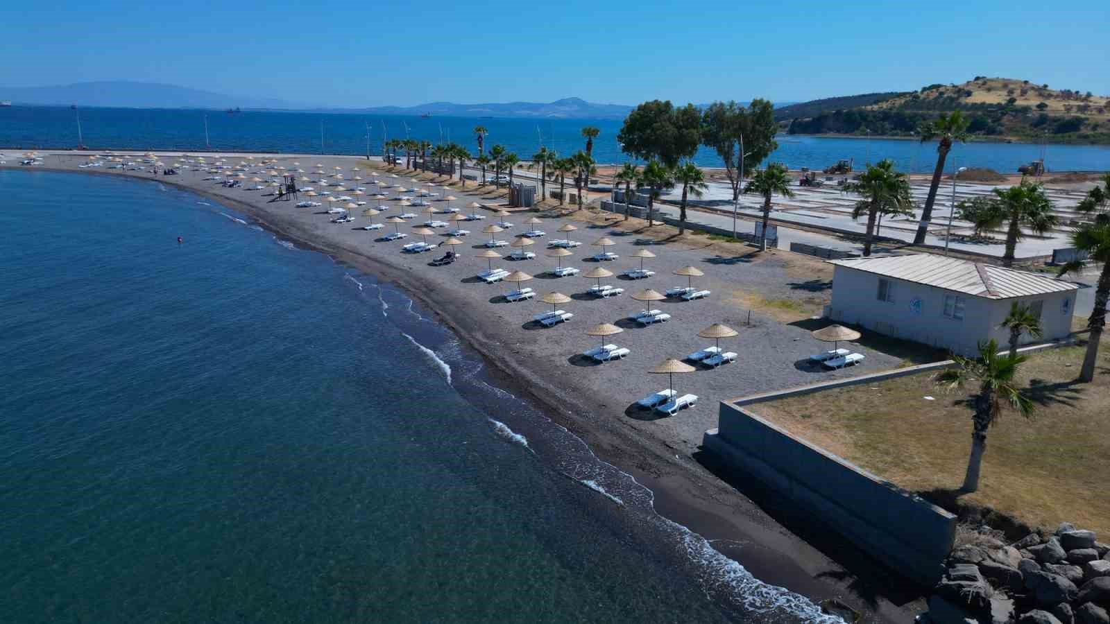 Aliağa plajları tatilcileri ağırlamaya hazır 
