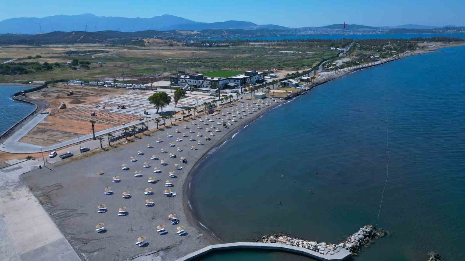 Aliağa plajları tatilcileri ağırlamaya hazır 