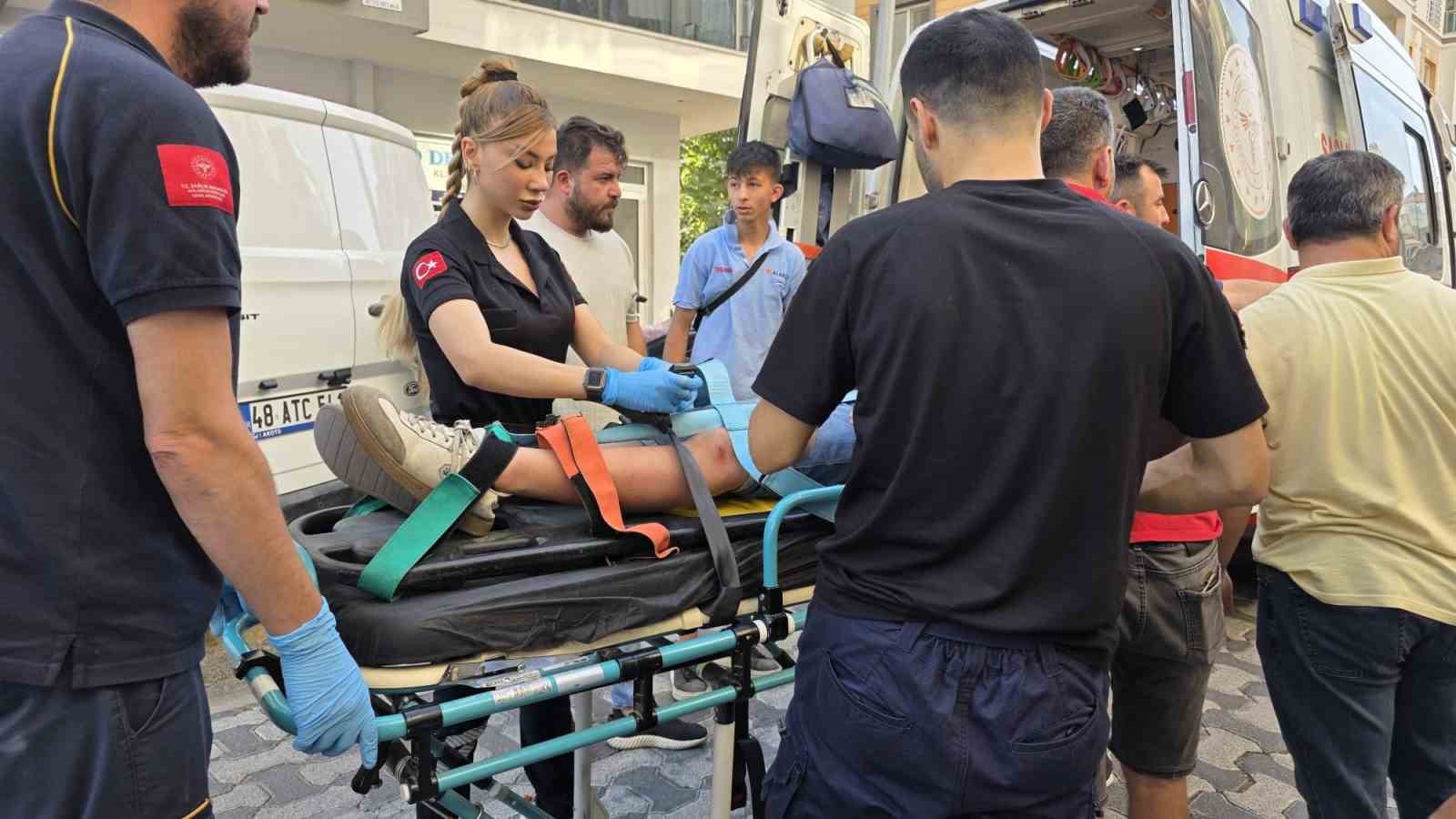 Milas’ta Motosiklet Yayaya Çarptı: Kaza Sonrası Kavga Çıktı 