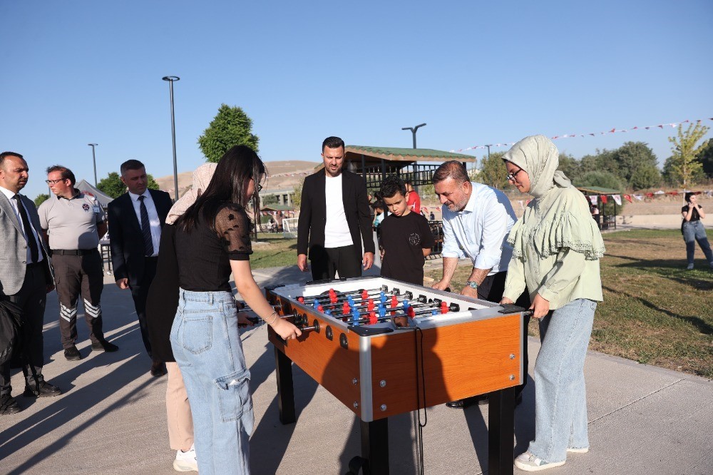 Sincan Belediye Başkanı Ercan öğrencilerle piknik yaptı 